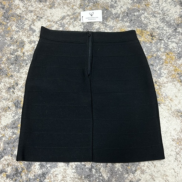 Rhinestone skirt - Picture 2 of 3